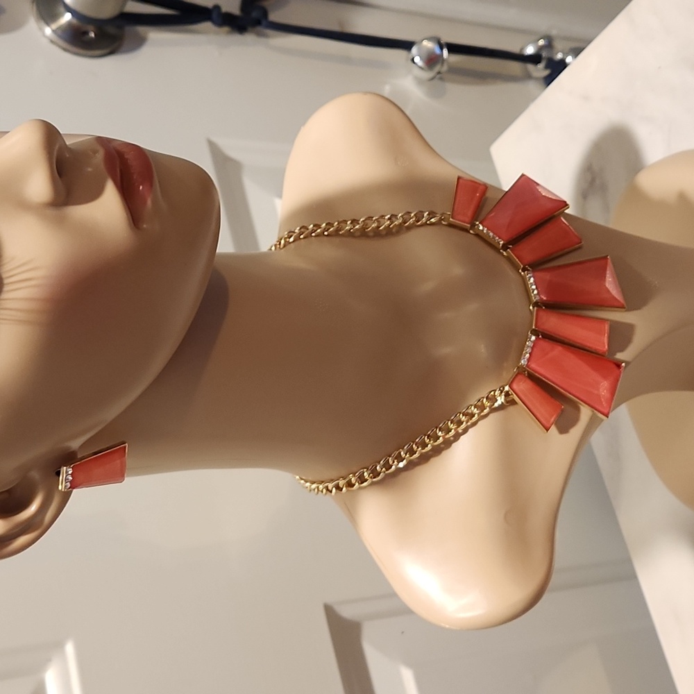Set Necklace with earrings - Picture 2 of 4